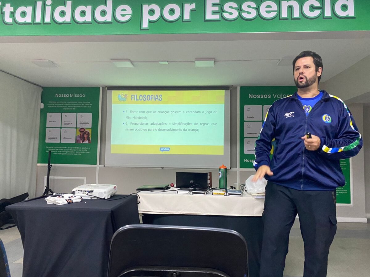 São Gonçalo participa do 2º Encontro de Polos de Mini Handebol