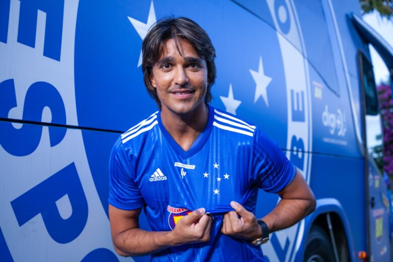 Cruzeiro anuncia retorno de Marcelo Moreno para jogo de despedida