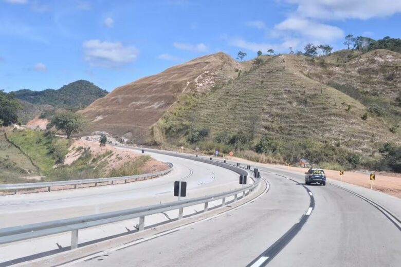 Antônio Dias: BR-381 será interditada nesta sexta-feira para instalação de cabos da rede elétrica; saiba mais
