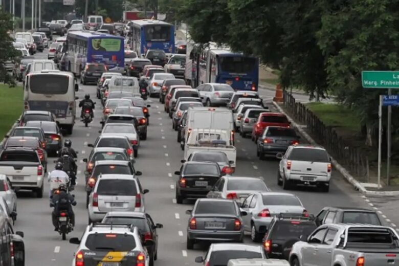 Prazo para pagamento da Taxa de Licenciamento do Veículo vence na próxima segunda-feira