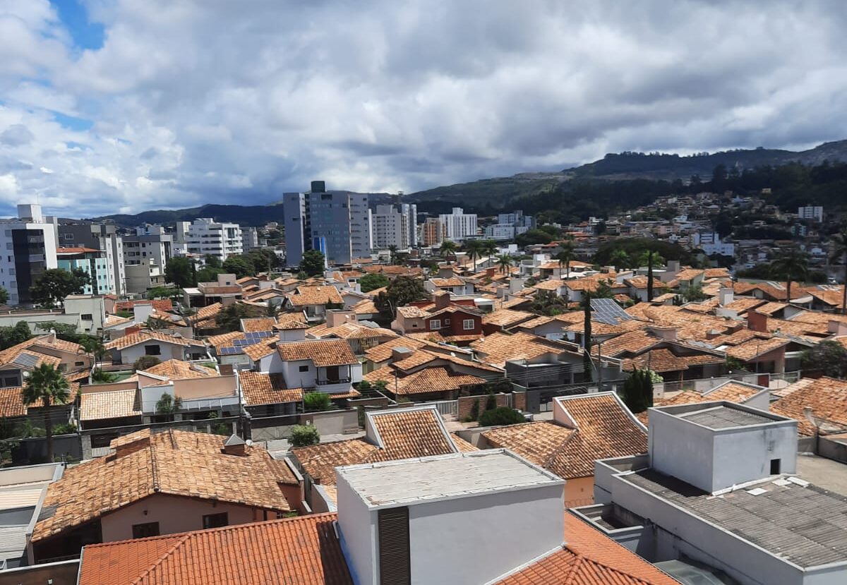 Semana começa com calor; confira a previsão do tempo
