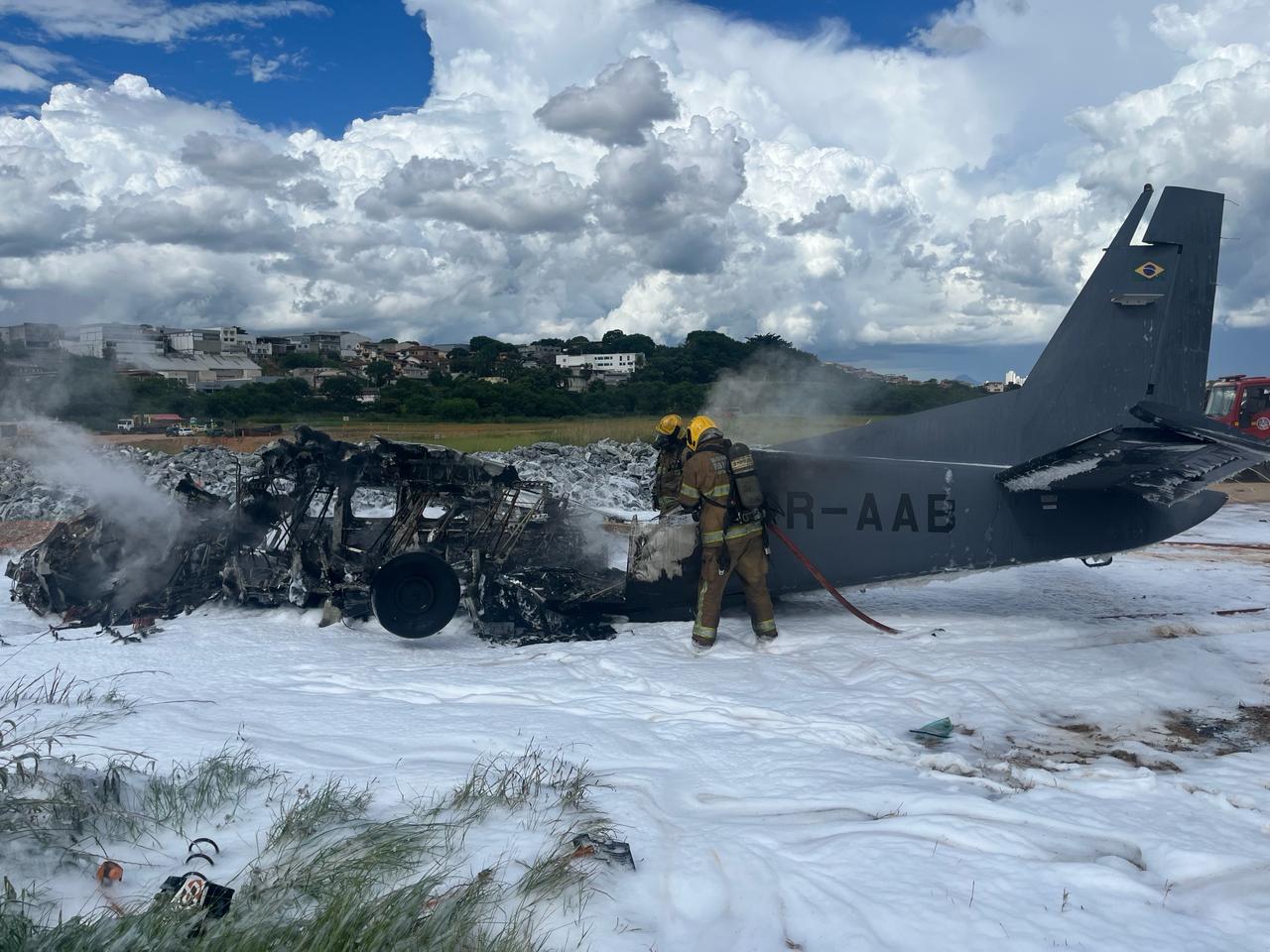 Aeronave cai no Aeroporto da Pampulha: saiba quem são as vítimas que morreram