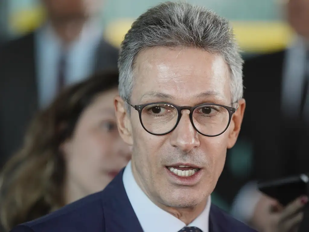 Zema diz que intenção é privatizar Cemig, BDMG, Copasa e Codenge ainda em 2025