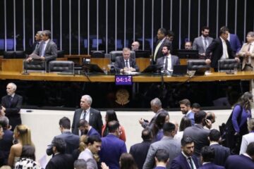 Bancada ruralista da Câmara pede urgência na aprovação de projeto de lei que endurece penas a invasores de terra