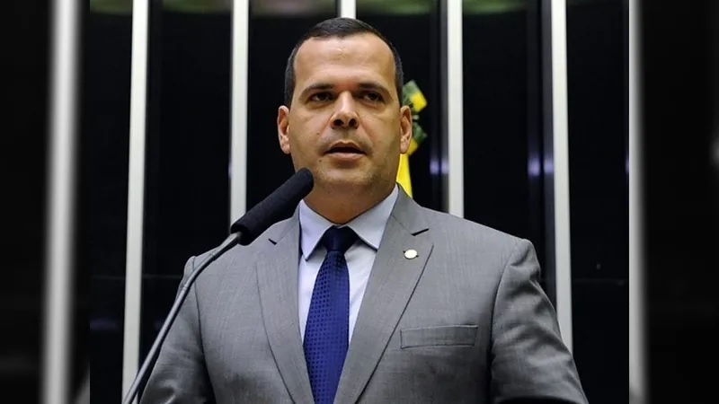 Rio de Janeiro: motorista apreendido com R$ 175 mil em espécie diz que dinheiro é de deputado