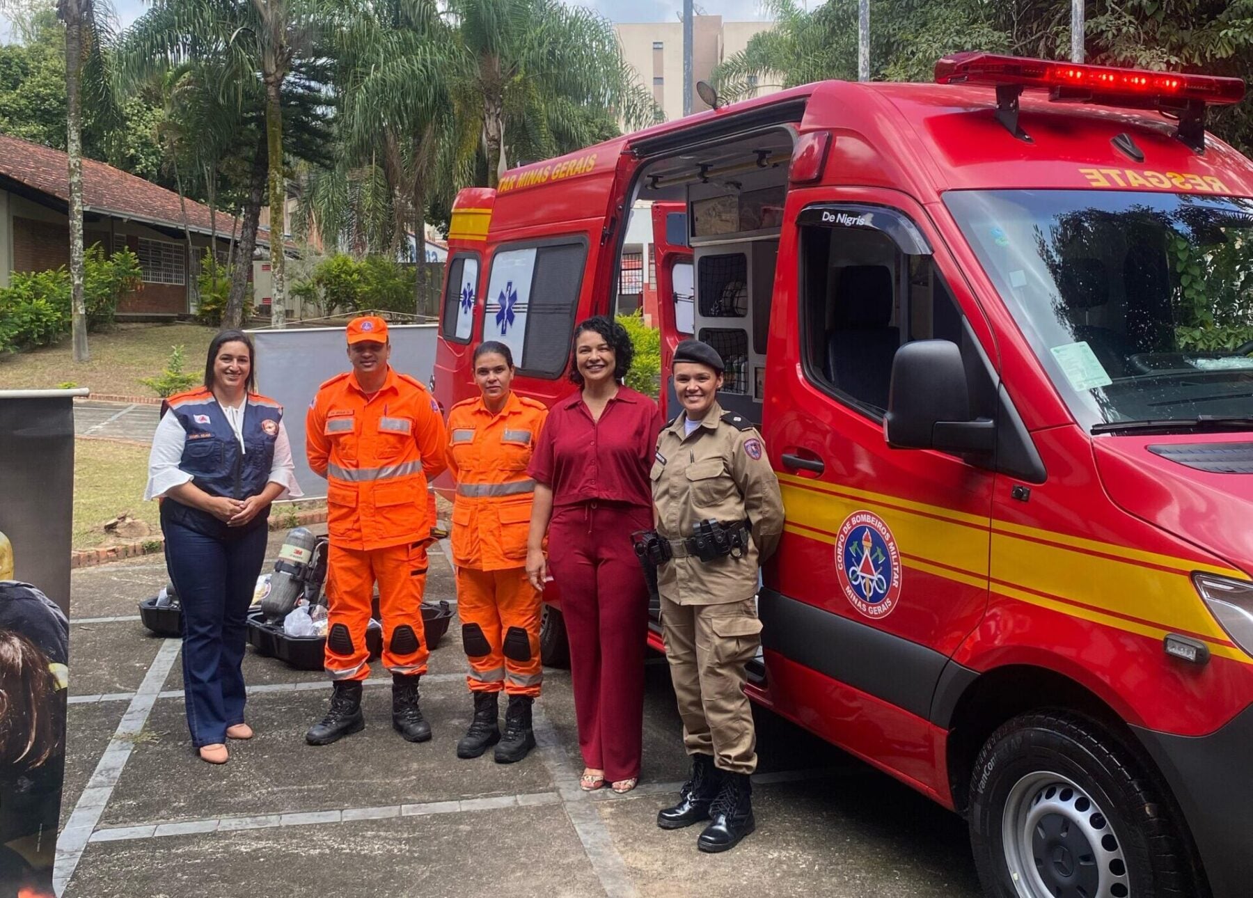 Corpo de Bombeiros de Itabira recebe nova viatura e equipamentos