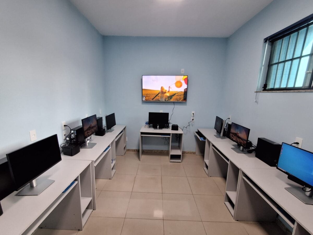 Itabira inaugura núcleo tecnológico para educação municipal