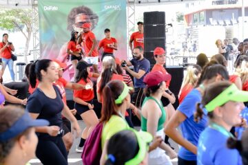 Galeria de fotos: aulão de dança com a academia Pratique Fitness na DeFato Saúde – HNSD 165 Anos