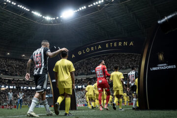 Para garantir o 1º lugar no grupo, Atlético enfrenta Caracas pela Libertadores; Caraça FM transmite jogo