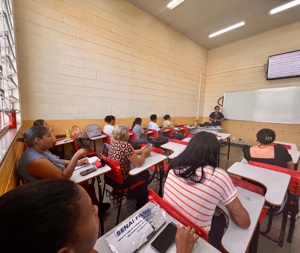 Servidores de São Gonçalo do Rio Abaixo participam de curso de “Boas Práticas em Fabricação de Alimentos”