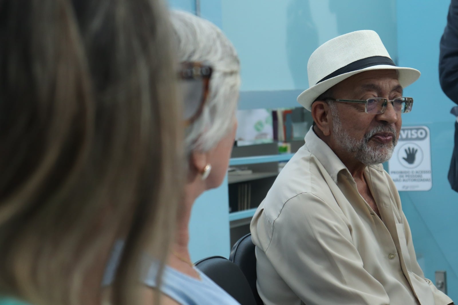 Literatura: poeta itabirano João de Brito lança o seu terceiro livro 