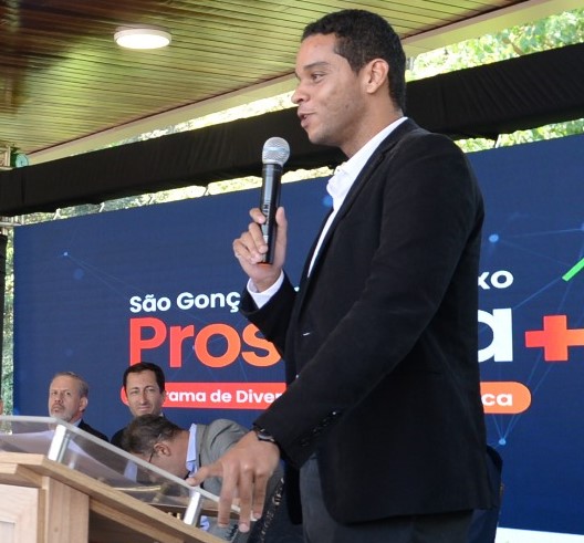 São Gonçalo: programa de diversificação econômica é lançado com assinatura de parcerias com grandes instituições