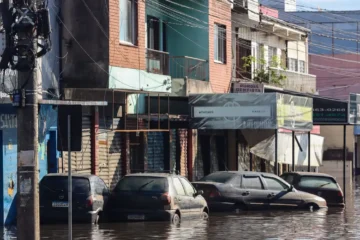 Nova vítima das enchentes é encontrada no RS; mortes chegam a 173