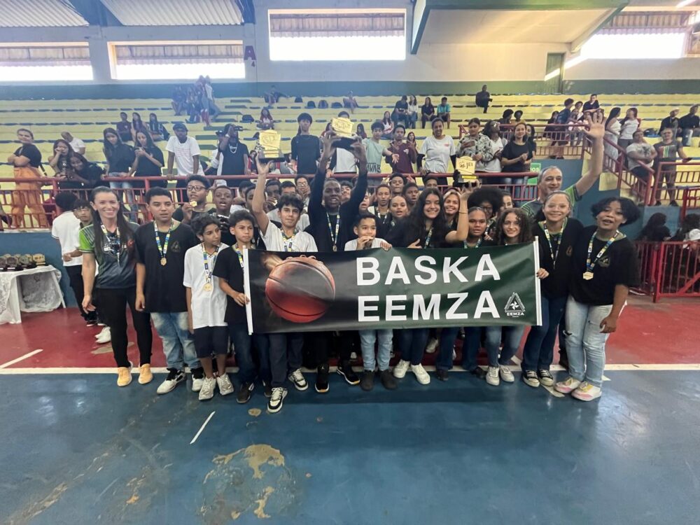 Jogos Escolares Itabiranos entregam mais de 800 medalhas para alunos do município