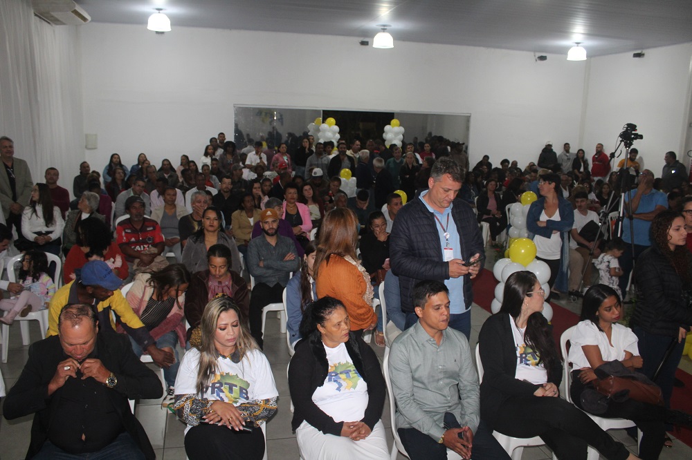 Ronaldo Teteco lança sua pré-candidatura a prefeito de Itabira e anuncia pastora como vice