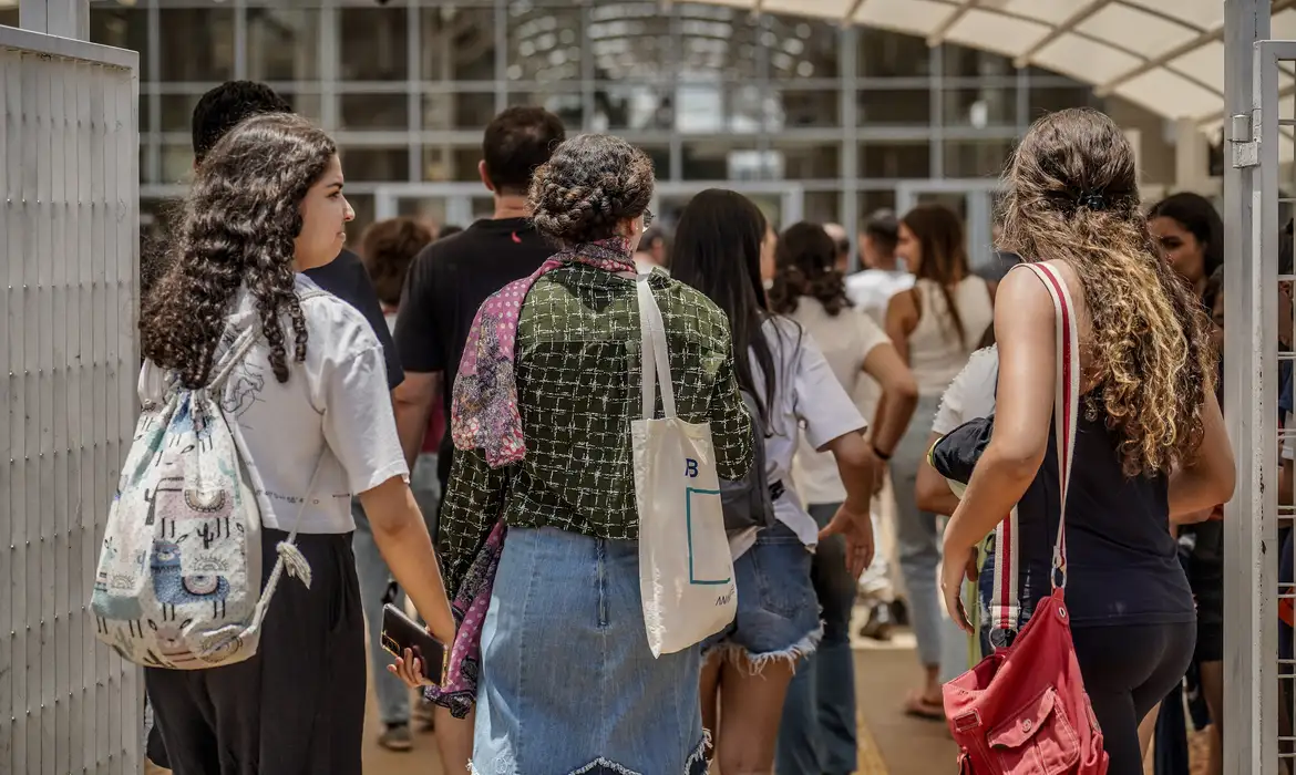 Utramig oferece mais de 200 vagas em cursos técnicos gratuitos para estudantes mineiros; saiba mais