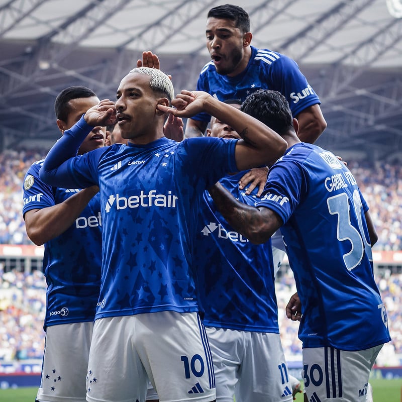 Sem Lucas Silva e Marlon, Cruzeiro enfrenta Grêmio nesta quarta-feira; Rádio Caraça transmite confronto