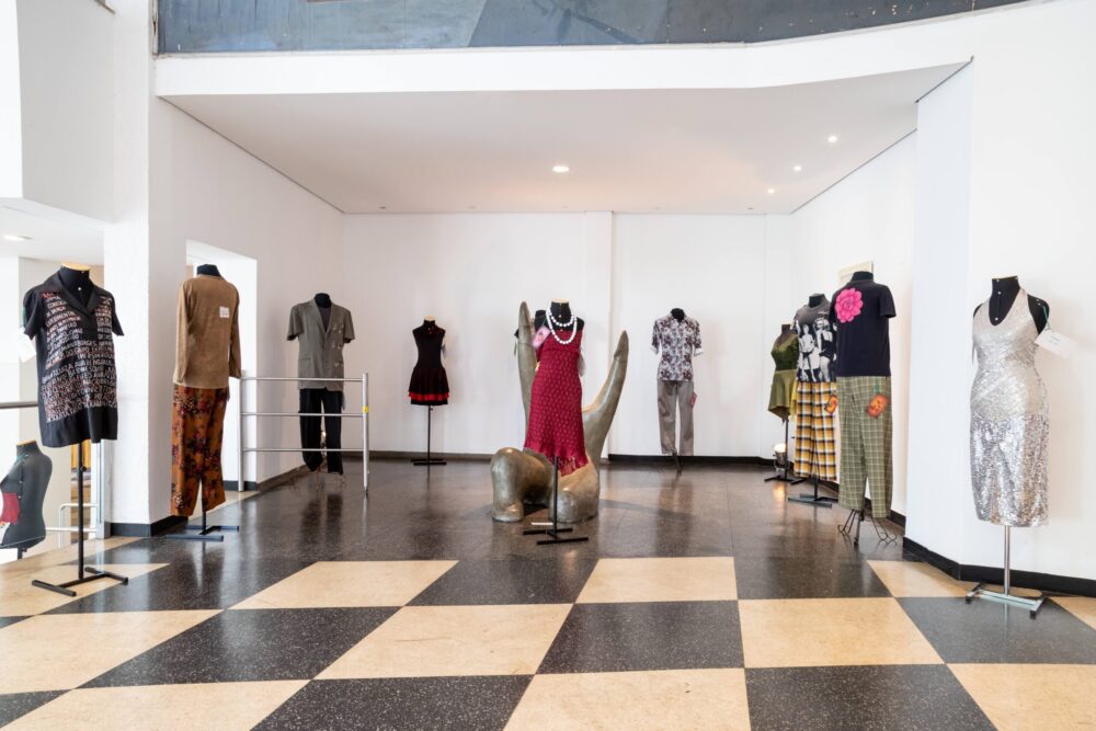 Festival de Inverno de Itabira recebe a oficina, exposição e espetáculo “Flores de Coragem - Mimulus 30 anos