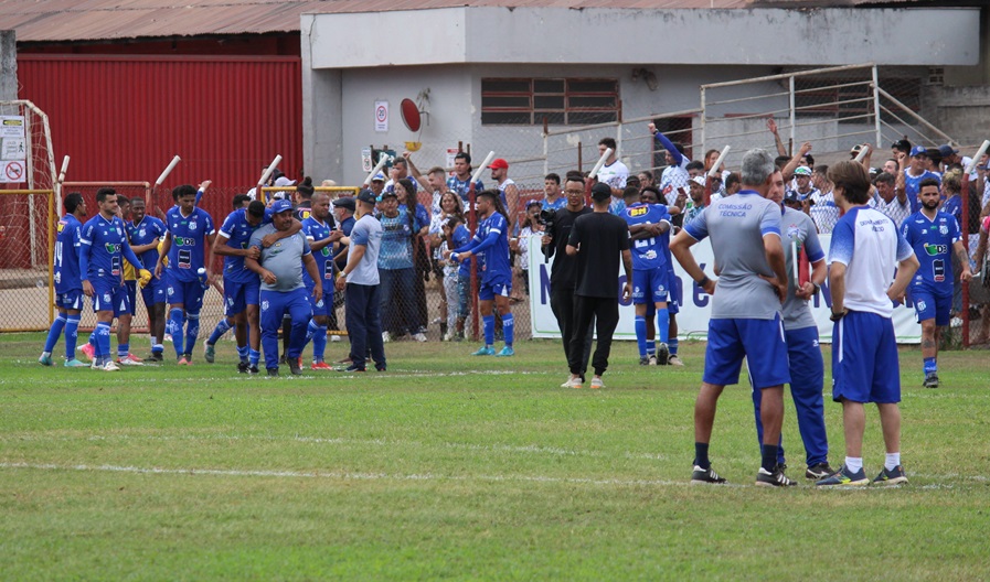 Valério perde em casa para a URT e se complica no Módulo II do Campeonato Mineiro