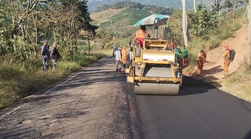 Rodovias que dão acesso ao Pico da Bandeira passam por obras de infraestrutura