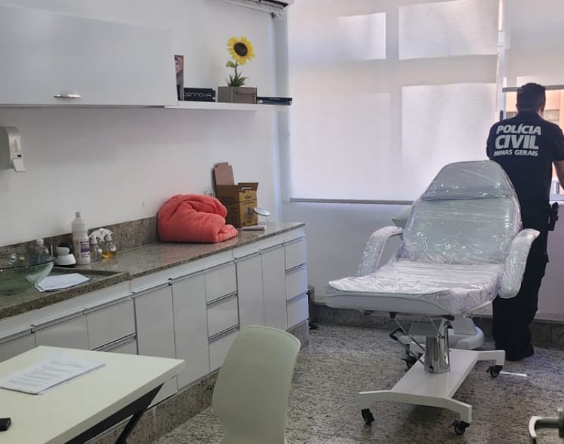 Dentista de BH investigada por lipoaspiração de papada é indiciada por lesionar 21 pessoas