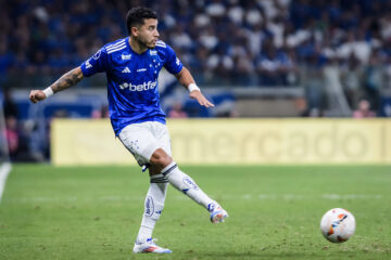Cruzeiro enfrenta o Internacional sem Matheus Pereira, principal artilheiro; Rádio Caraça transmite a partida
