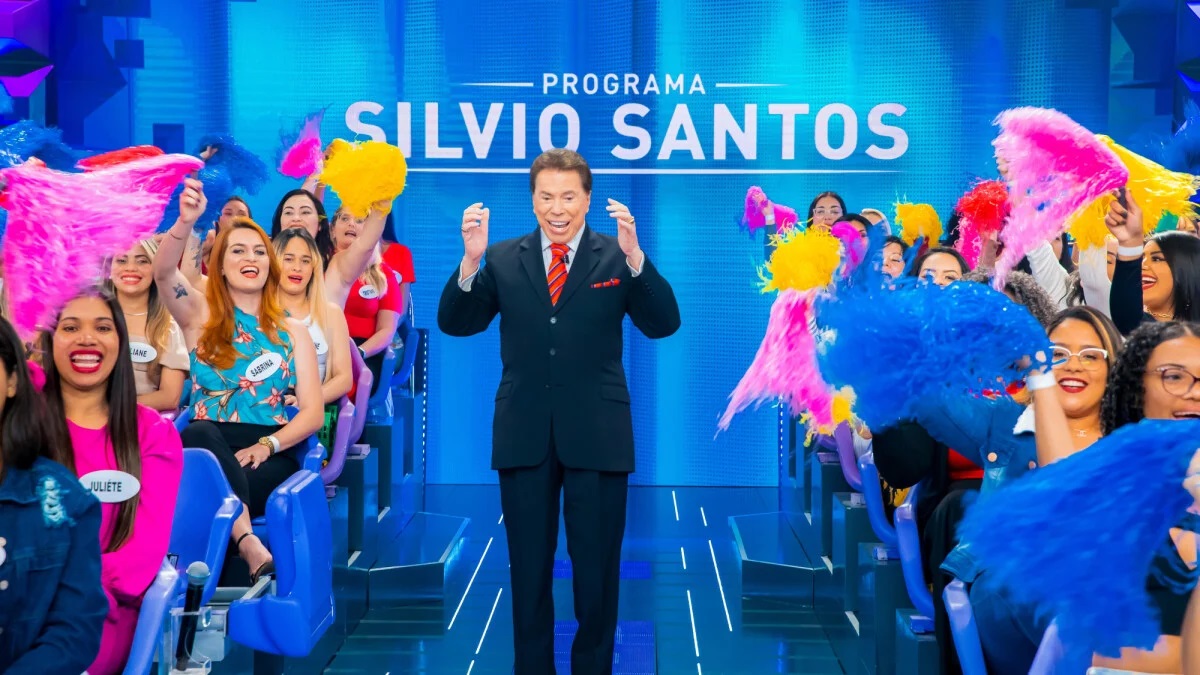 Início como camelô, a jornada na TV, política e polêmicas: relembre a trajetória de Silvio Santos