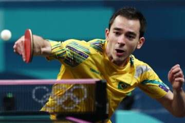 Hugo Calderano bate chinês e disputa final inédita na Copa do Mundo de tênis de mesa