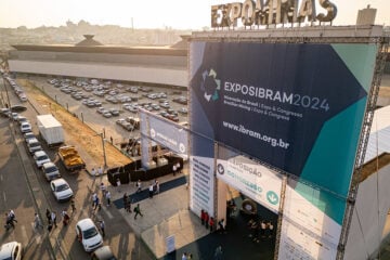 AMIG protesta contra sonegação no setor mineral durante EXPOSIBRAM