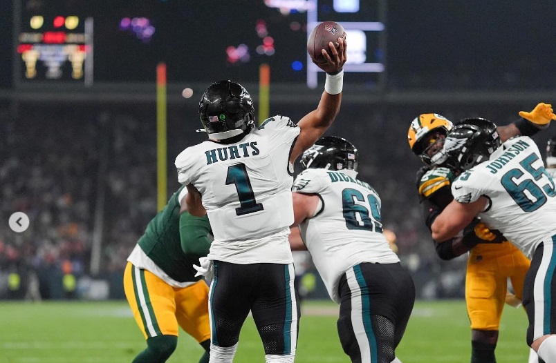NFL no Brasil: Eagles têm brilho de Saquon Barkley e vencem Packers em ‘tiroteio’ ofensivo