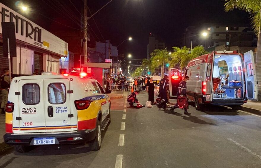 Mulher armada com facão é baleada pela PM e morre na avenida João Pinheiro, em Itabira
