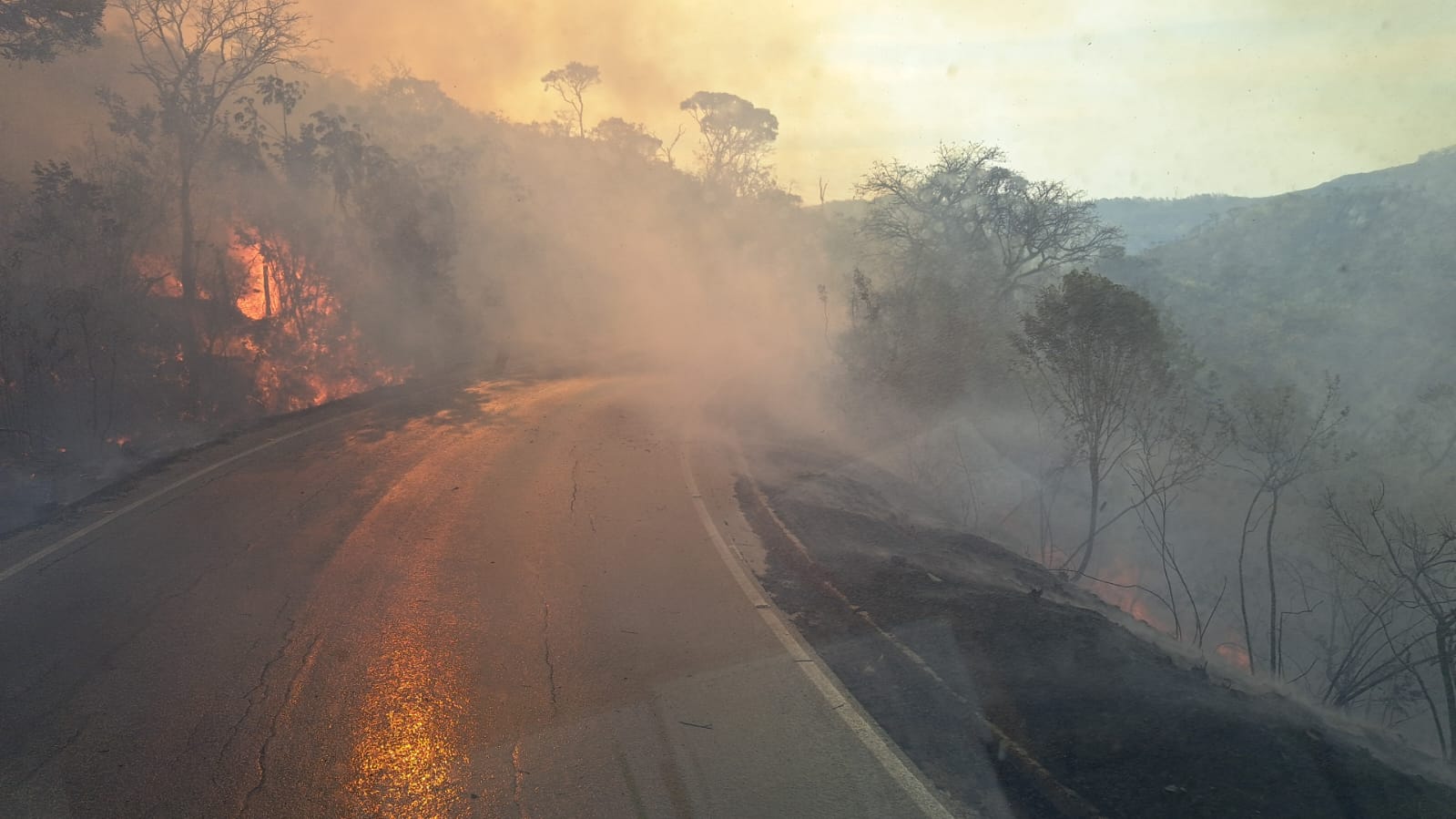 Incêndio na Serra da Piedade chega ao 5º dia consecutivo