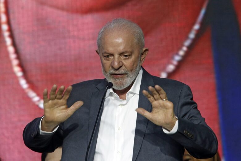 “Ninguém foi mais esquerda que Jesus”, diz Lula em comício em Camaçari