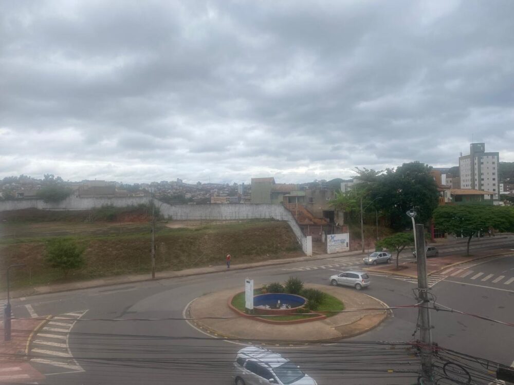 Chuva atinge Belo Horizonte, Itabira e João Monlevade com risco de trovoadas