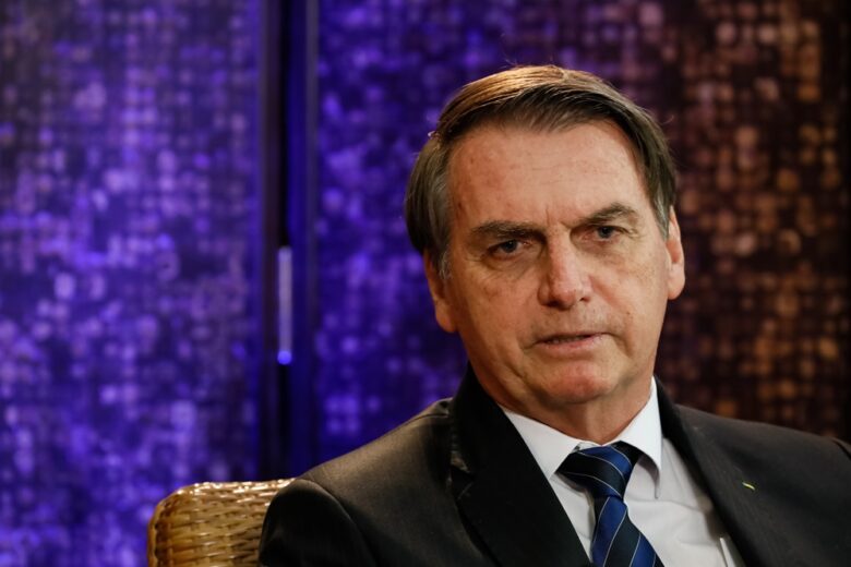 Bolsonaro vai pedir autorização ao STF para ir à posse de Trump