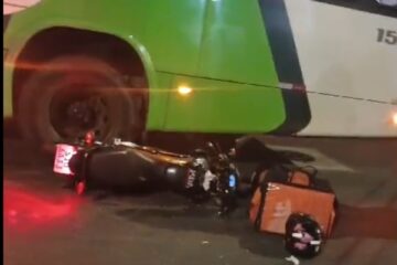 Acidente entre ônibus e motocicleta deixa uma pessoa ferida em Itabira