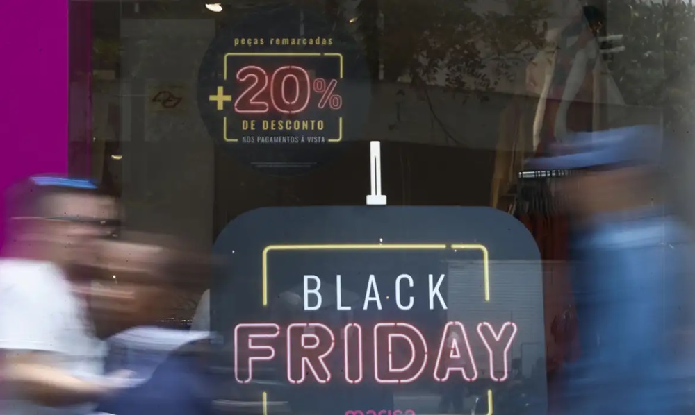 Polícia Militar reforça patrulhamento e divulga dicas de segurança para a Black Friday em Minas Gerais