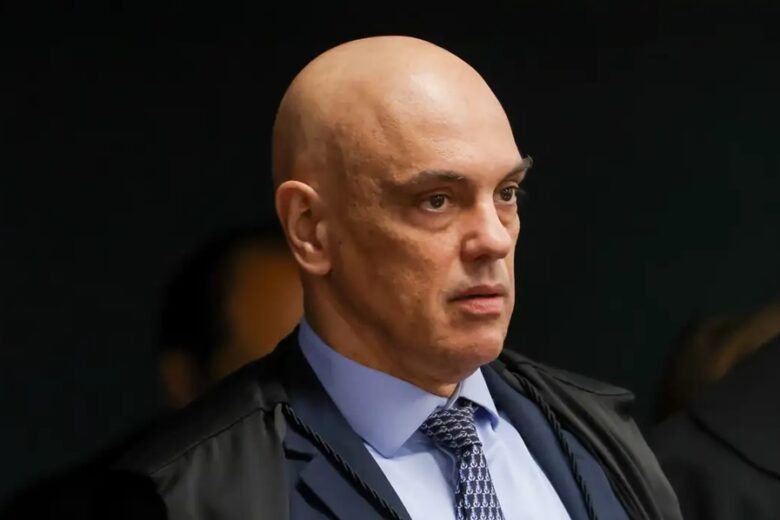 Alexandre de Moraes ameaça prender Aldo Rebelo por desacato em depoimento no STF
