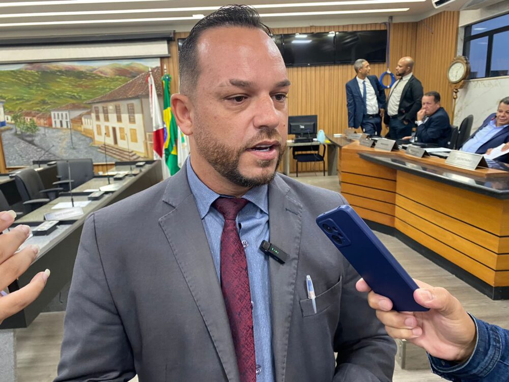 Com apoio de 13 vereadores, Câmara de Itabira aprova aumento de remanejamento orçamentário para 25%