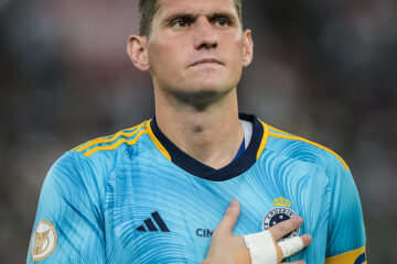 Cruzeiro anuncia rescisão de contrato com o goleiro Rafael Cabral