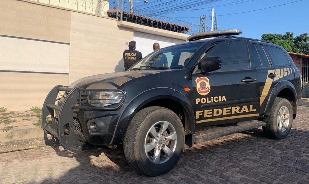 Polícia Federal desarticula esquema bilionário de tráfico de drogas; mandados são cumpridos em Minas Gerais