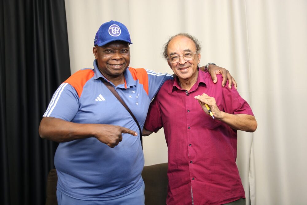 Um símbolo da torcida do Cruzeiro: o itabirano Toninho Camarão conta com 100 mil seguidores nas redes sociais
