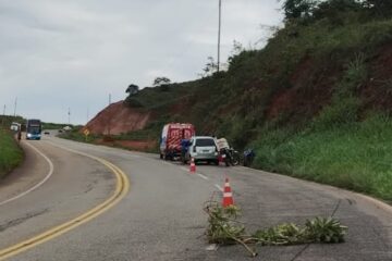 Motociclista sofre acidente na BR-381 após distração e é encaminhado ao hospital