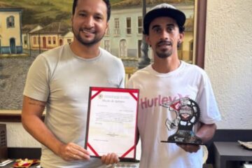 Thalyson Silva é homenageado com moção de aplausos por seu destaque no downhill