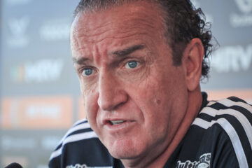 Galo anuncia retorno do treinador Cuca