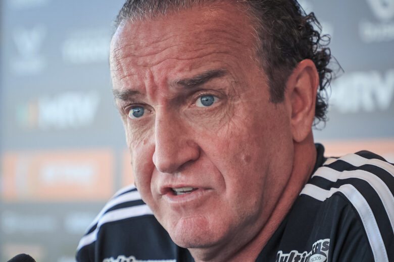 Galo anuncia retorno do treinador Cuca