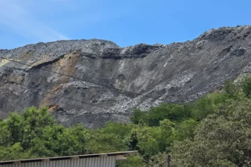 134 pessoas já foram removidas de suas casas após deslizamento em pilha de rejeitos de mineração em MG