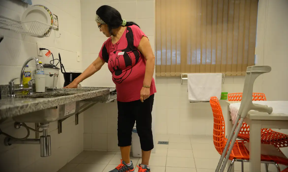 Sine Itabira oferece vaga para empregada doméstica nesta quinta-feira (16)