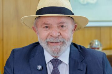Aumenta a desaprovação ao governo Lula entre católicos e evangélicos, aponta pesquisa PoderData