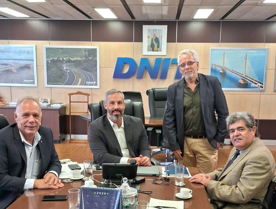Comitiva de São Gonçalo do Rio Abaixo vai a Brasília para acompanhar o processo de duplicação da BR-381